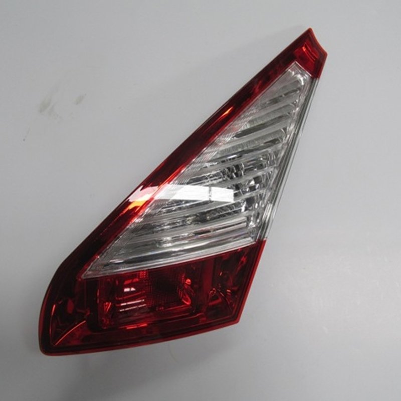 Megane 3 Hb Stop Lambası İç Sağ Kırmızı Beyaz 2010 - 2013 Meydan