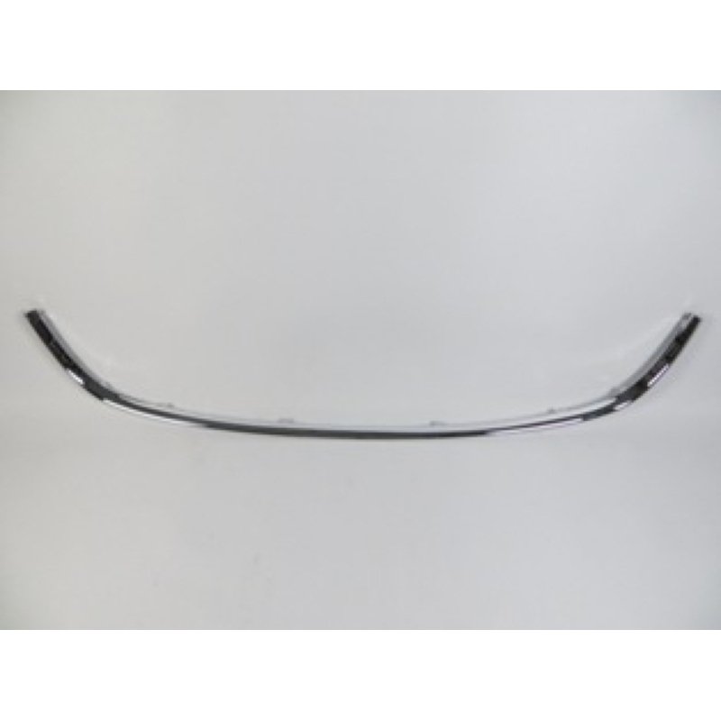 Megane 3 Hatchback Tampon Izgarası Çıtası Ön 2012 - 2013 Meydan
