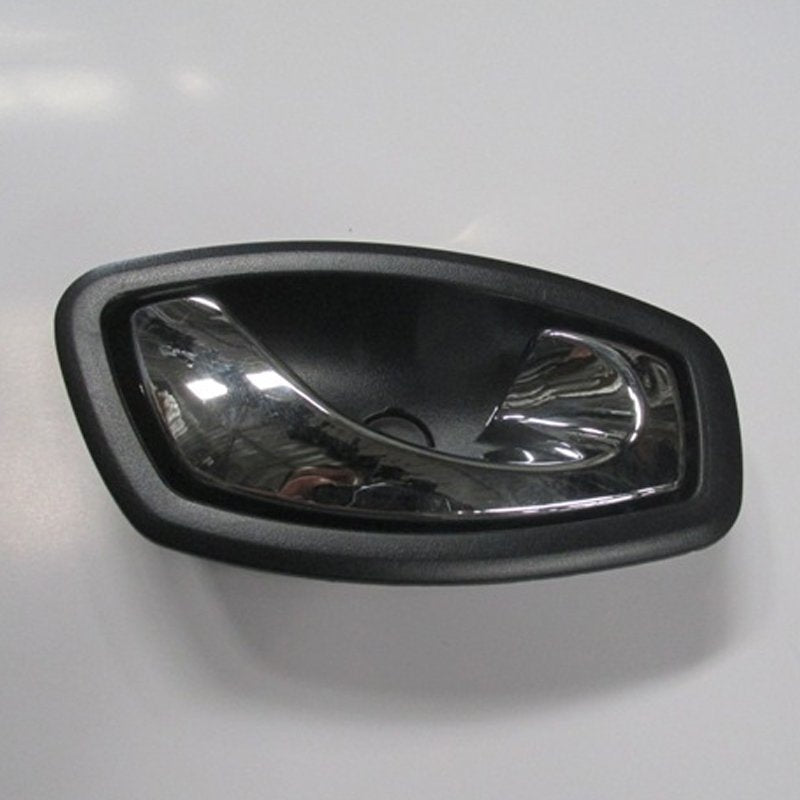Fluence 09 - 16 Ön Kapı İç Açma Kolu Sağ Nikelajlı 826720001R