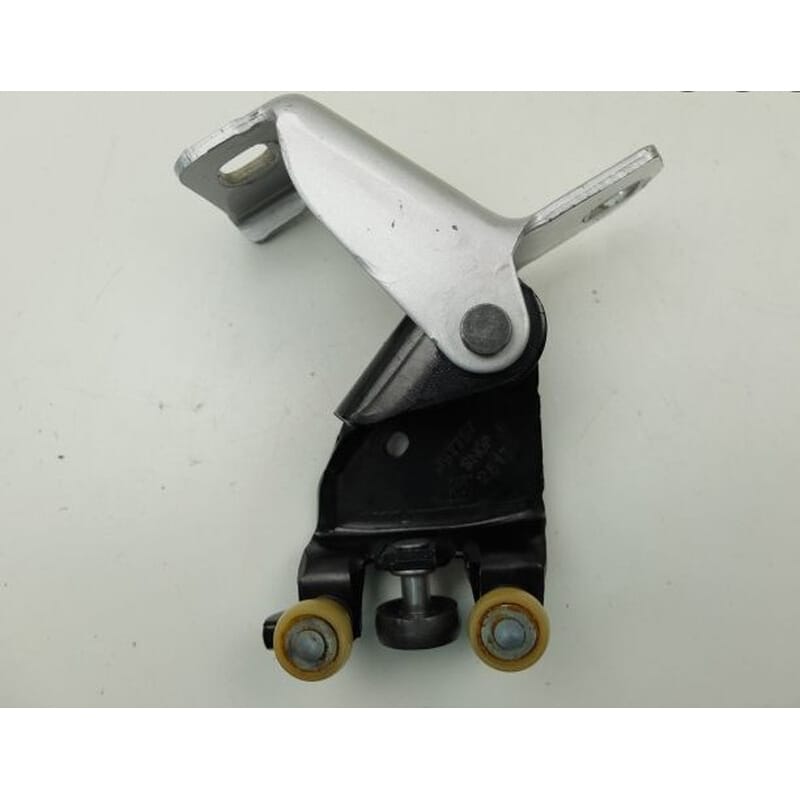 Renault Kangoo 2008 - 2013 Sürgülü Kapı Orta Ray Bağlantısı Ucu Sol 8200497757