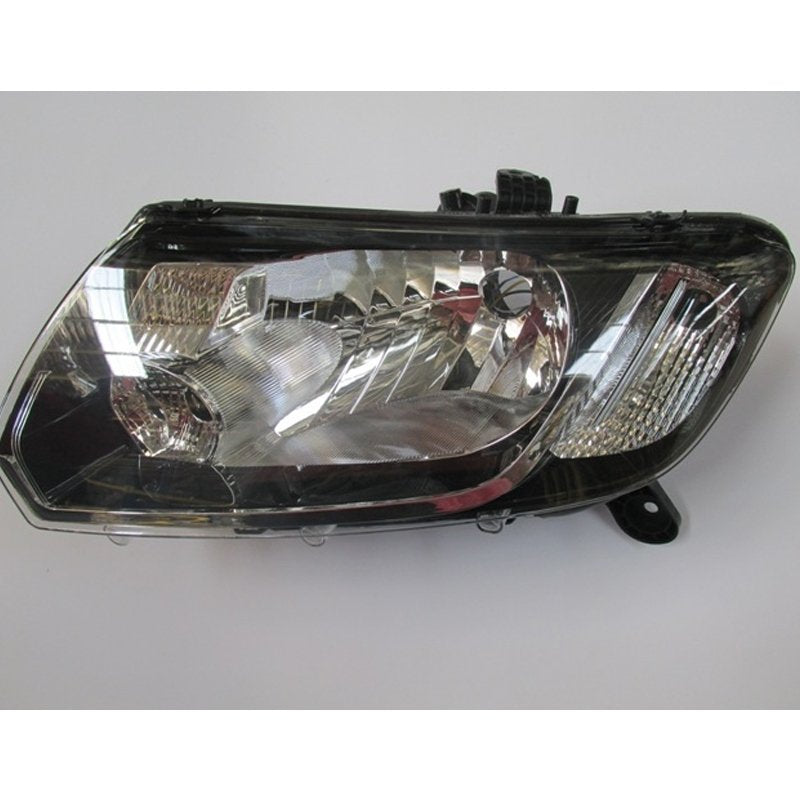 Sandero 13 - 16 Far Lambası Sol Manuel H4 6Fişli Siyah 260105344R