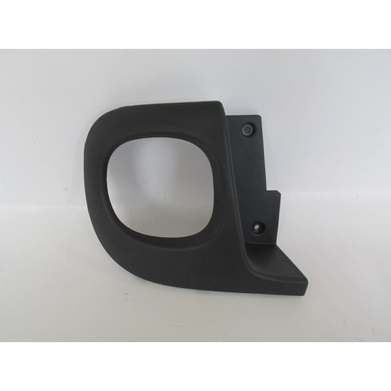 Fiat 500L 13 - 16 Arka Tampon Bandı Sol Sis Delikli 735559352