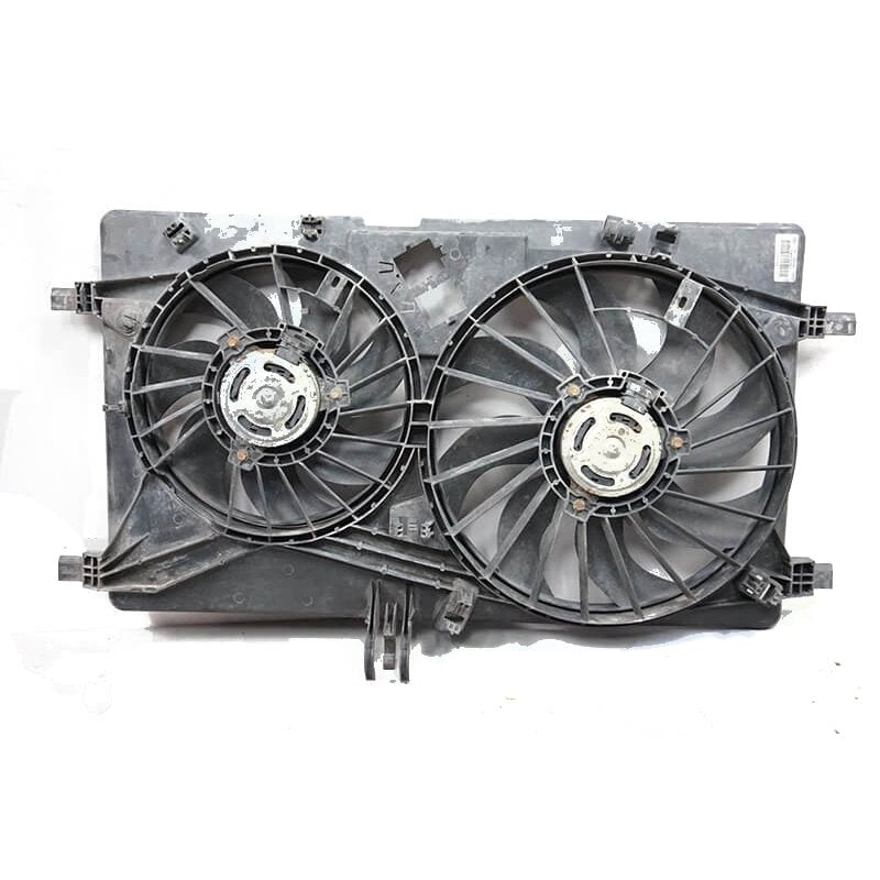 Master 3 2.3Dci Radyatör Klima Fan Motoru Davlumbazlı Seger 
