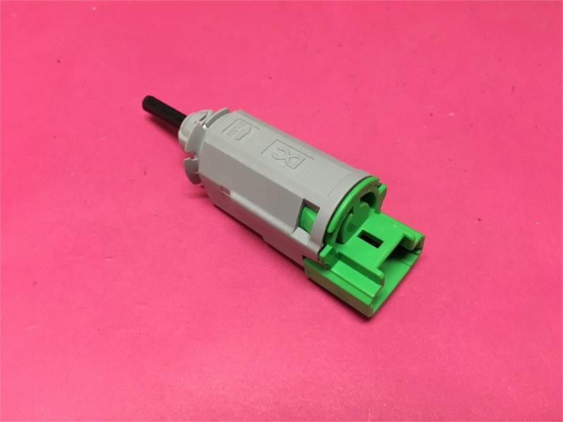 Renault Megane 4 Talisman Fren Stop Müşürü Serkar 22702